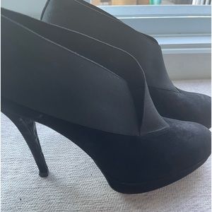 Stuart weitzman platform heel